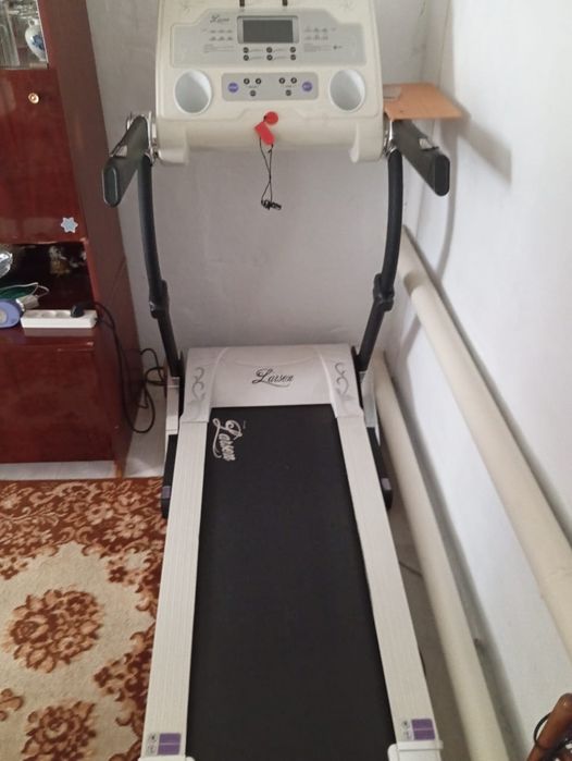 Продам беговую дорожку