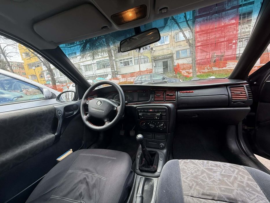 Продавам Опел Вектра Б 1996г.