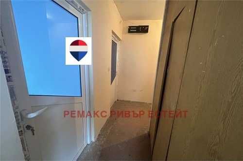 Двустаен апартамент за продажба кв. Чародейка Север