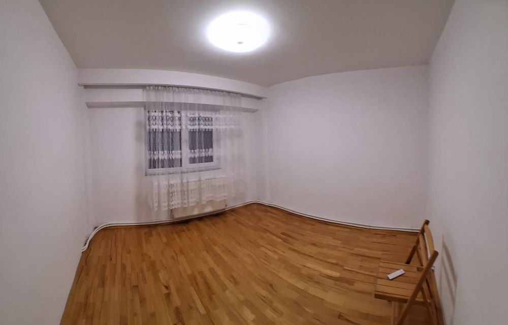 Vând apartament 3 camere 2 băi– 70 mp utili – Etaj 1 – Fălticeni, zona