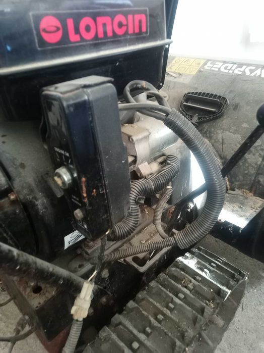 Freză p șenile de vînzare