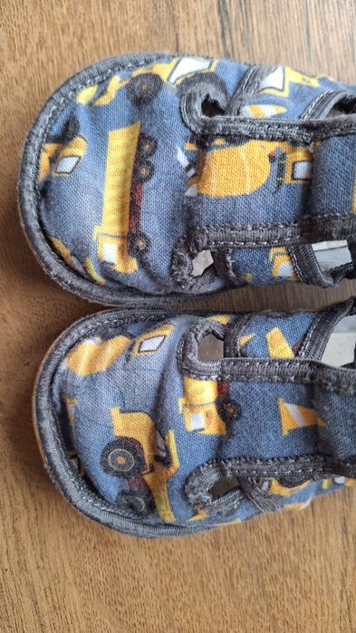 Пантофки Reweks 27-ми номер
Raweks 27- ми номер
Raweks 27- ми номер, 1