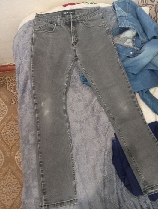 Джинсы мужские продам