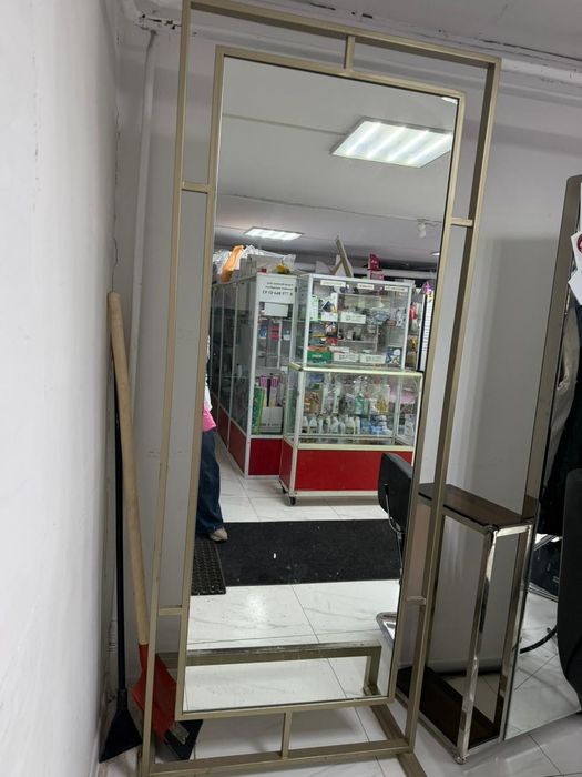 Зеркала для парикмахера