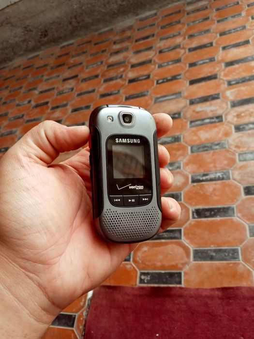 samsung  U680 verizon .Perfiktum.