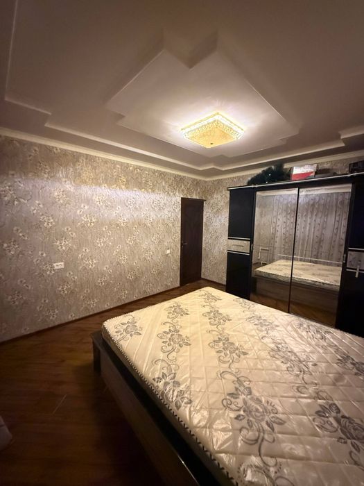 4х комнатная с мебелью и техникой в 1 микрорайоне