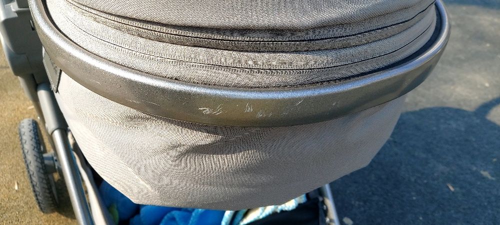 Продаётся коляска в хорошем состоянии,полный комплект!