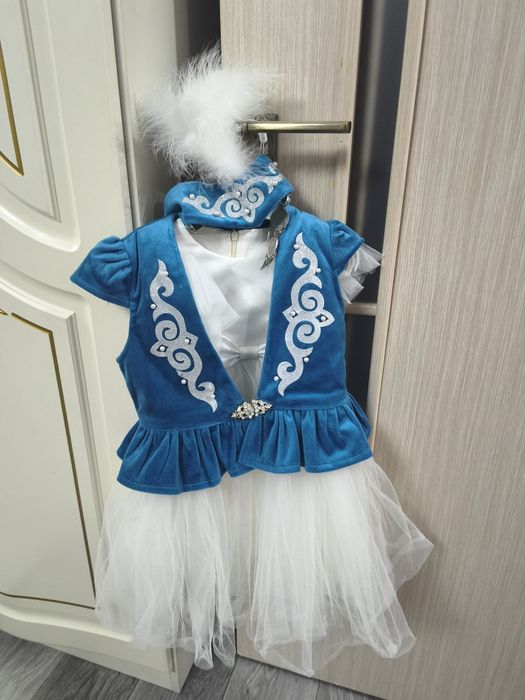 Продам платье для девочки