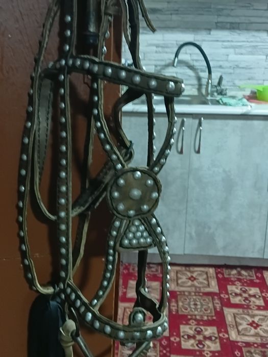 Продаётся уздечка наборная