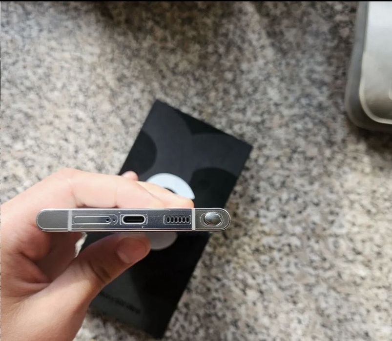 Продам samsung s22 ultra срочно