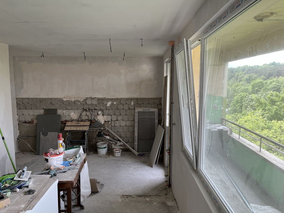 Продава се Тристаен апартамент в Плевен, Идеален център - 92 кв.м за 1544 €/кв.м - Снимка #4