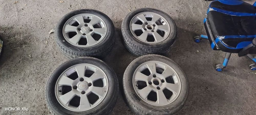 Продаю диски с резиной Джентра