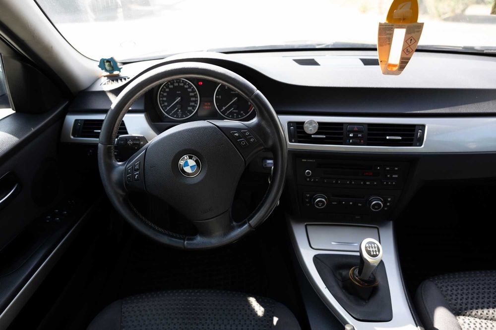 BMW seria3 318D 2011