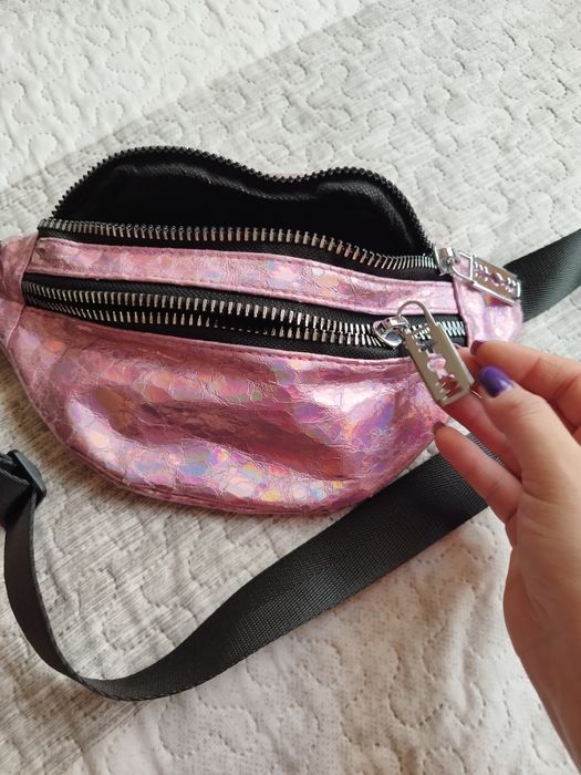 Дамски бъбрек    розов металик