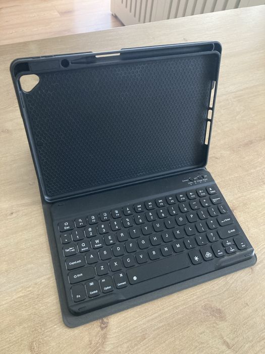 Husa cu Tastatura iPad Apple - Zoopie