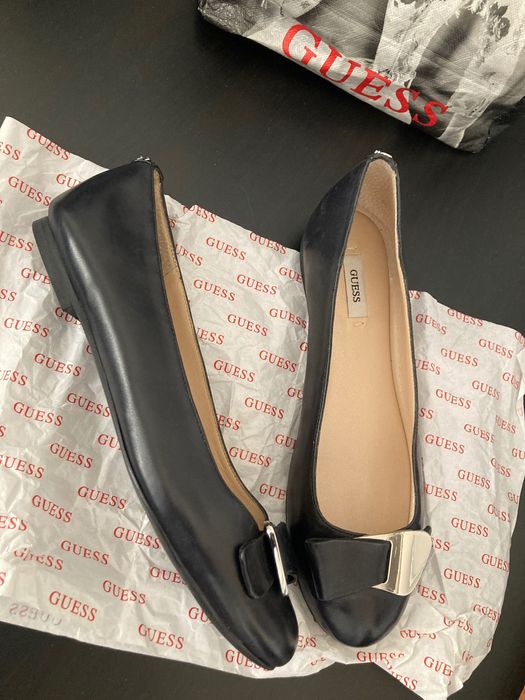 Кожени пантофки Guess