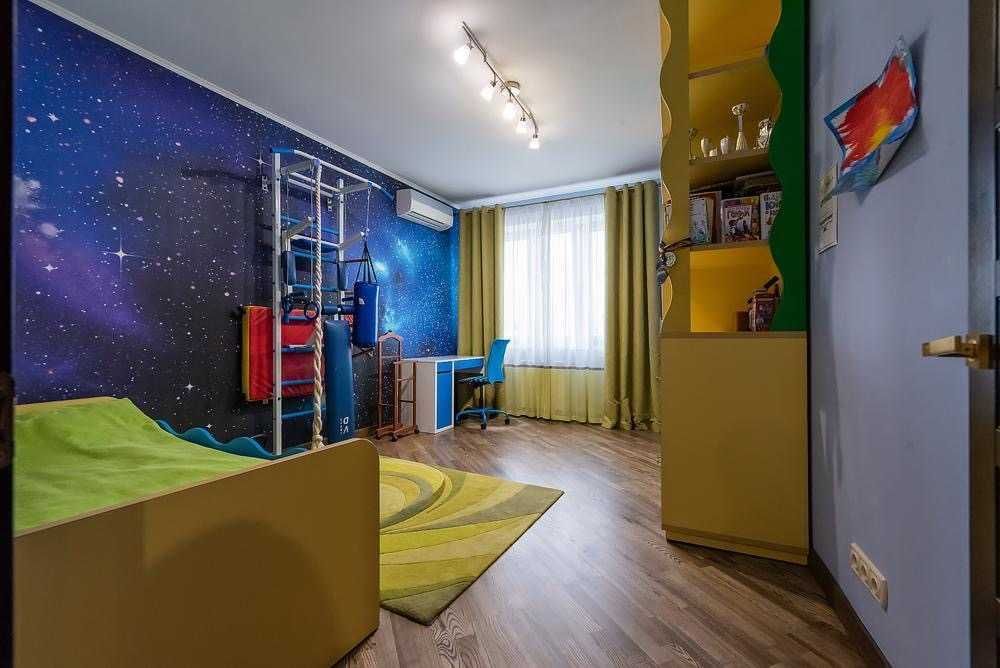 Дава се под наем Тристаен апартамент в София, Център - 95 кв.м за 561 € - Снимка #3