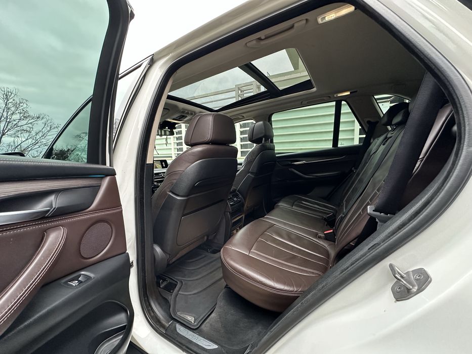 Bmw x5 4.0 313cp 2015 panoramic led camera