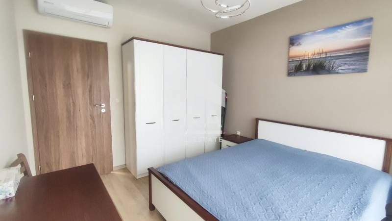 ЕКСКЛУЗИВНО! Двустаен, напълно обзаведен апартамент с опция за подземн