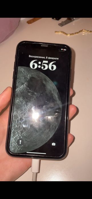 Телефон Iphone 11