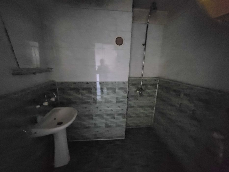 Продава четиристаен апартамент в гр.Пещера