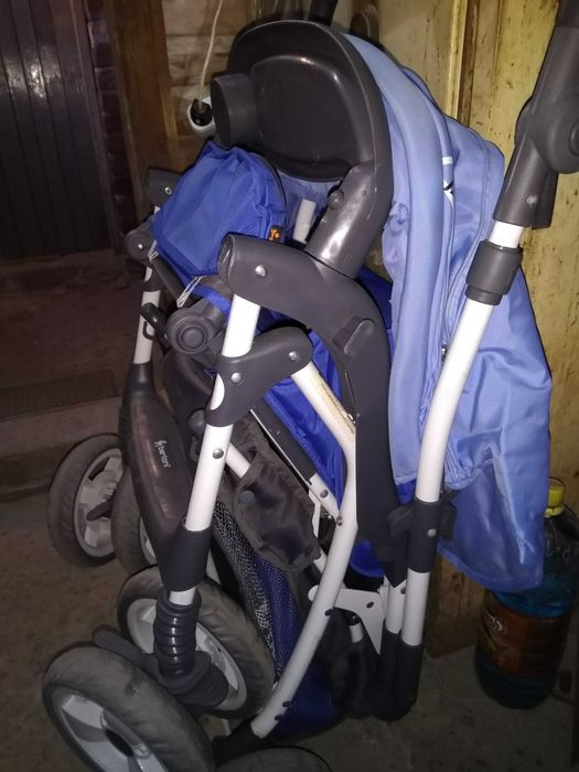 Детска количка...