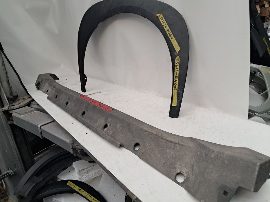 Лайсна калник праг Toyota Yaris Toyota Augo 2018/2025г