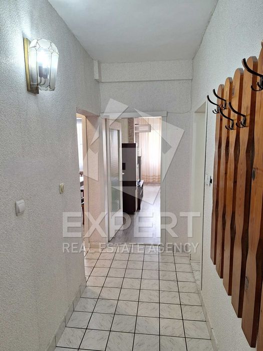 Дава се под наем Тристаен апартамент в Пловдив, Тракия - 79 кв.м за 418.71 € - Снимка #1