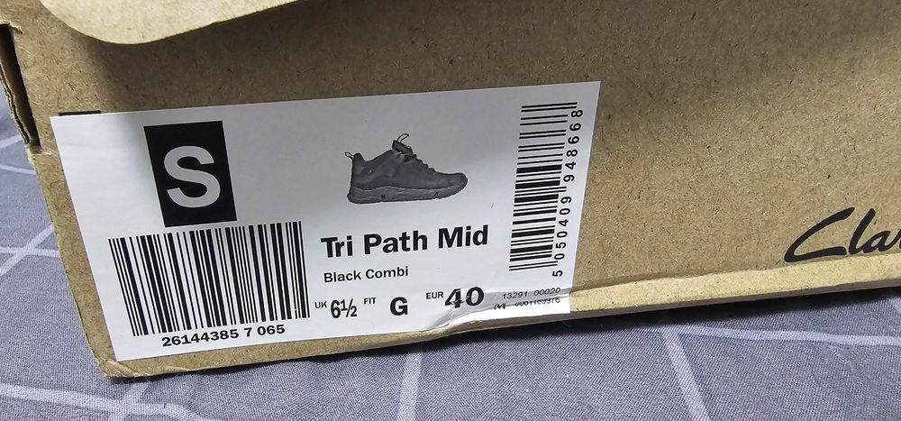 Ghete impermeabile Clarks