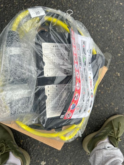 Кабел за зареждане на електромобил станция  тип 2  2,4KW