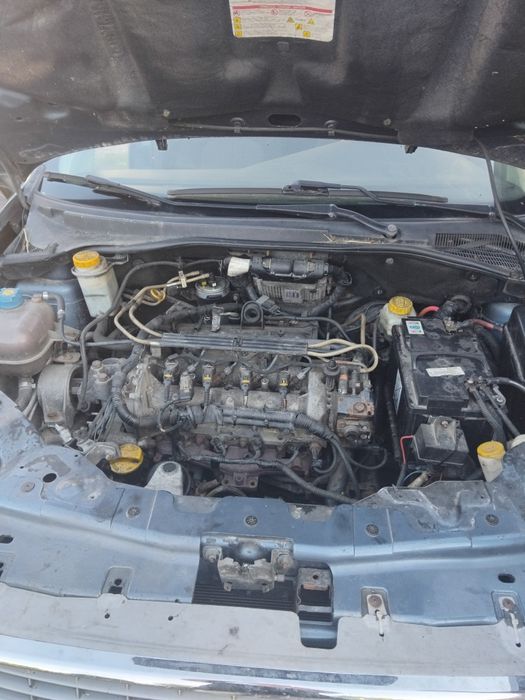 Fiat linea vand sau dezmembrez