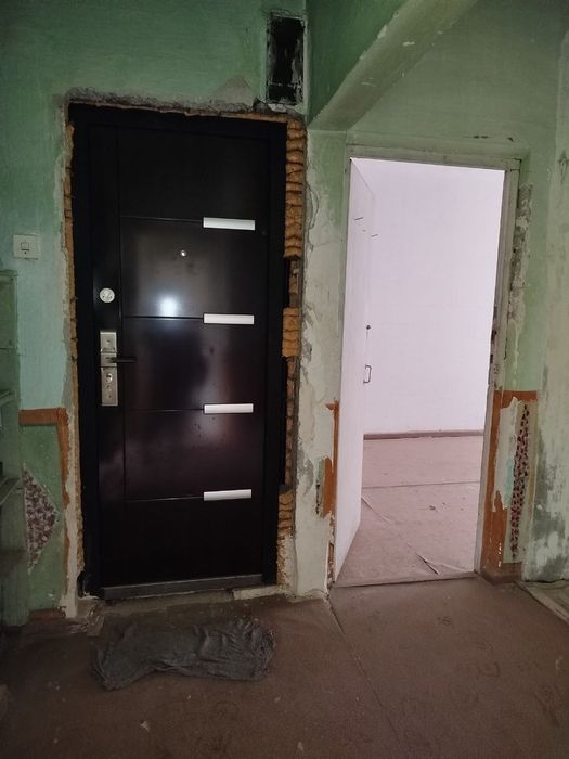 Срочно продаётся 4х ком квартира Бам