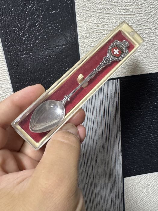 Lingurita argint schweiz