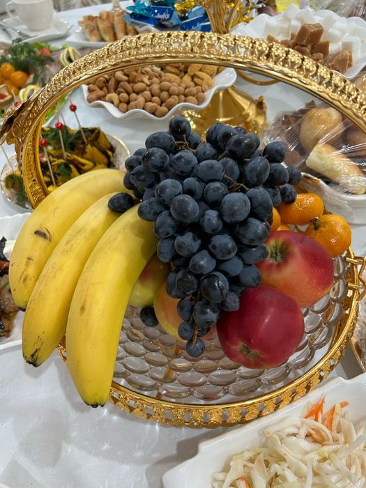 Тойға арналған стол, стульчик, ыдыстар сатылады.