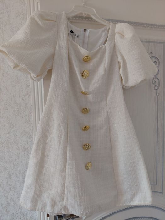 Продам вечернее платье и спортивные костюм