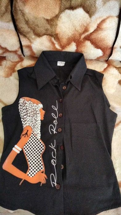 Продам одежду на девочку-подростка