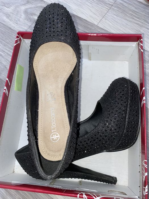 Туфли на каблуке