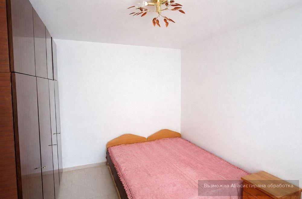 Етаж от къща в района на м-т Галата!