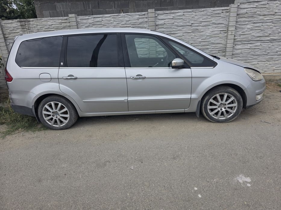 Dezmembrez ford galaxy 2.0 tdci 2010