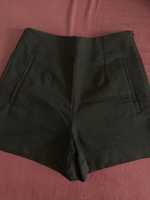 Zara къси панталонки XS