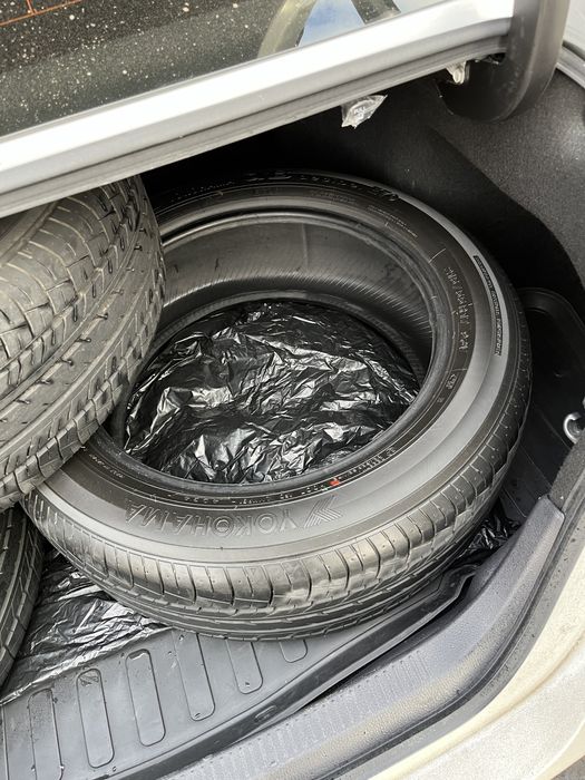 Шины летние 215/55/17 Yokohama