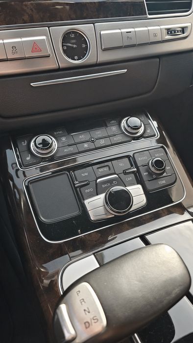 Ауди/Audi A8 3.0 TDI Matrix/Night Vision/HUD/История