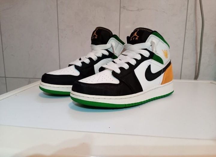 Adidași Jordan 1