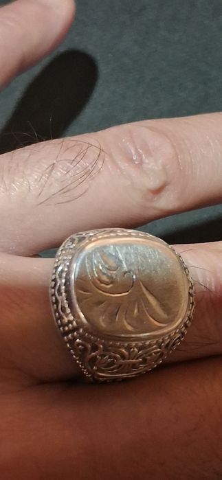 Кумуш узук сотилади