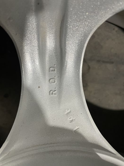 Продам диски от мерседес р16 ширина-9j