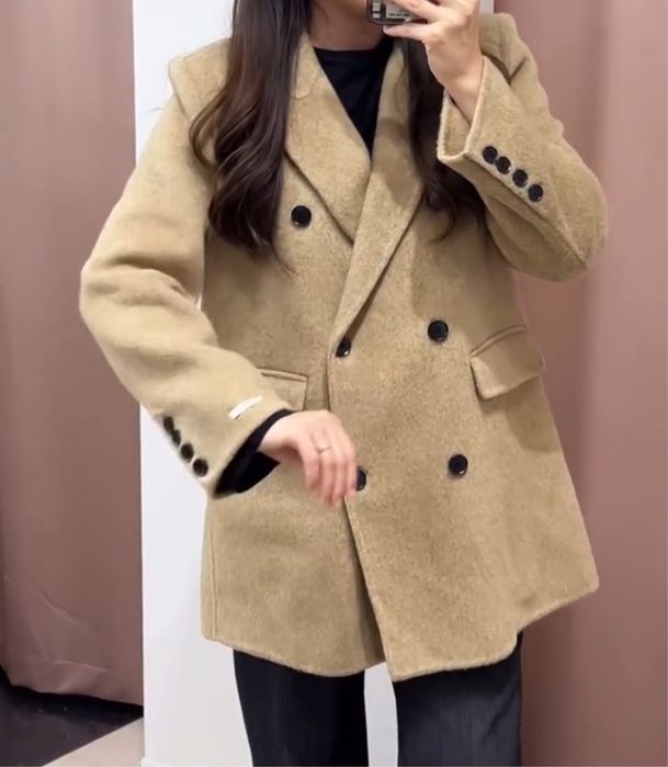 Новое укороченное пальто шерсть