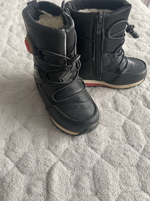 Продам теплые дутыши на мальчика