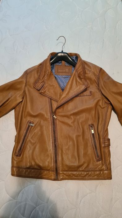 Geaca piele Massimo Dutti deosebita
