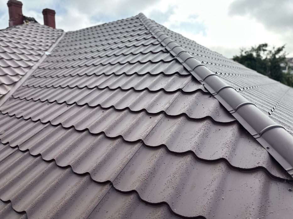 Reparatii acoperisuri montaj tigla metalica dulgherie jgheaburi terase