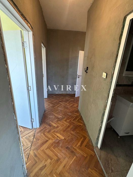 Продава се Тристаен апартамент в Пловдив, Кючук Париж - 86 кв.м за 1454 €/кв.м - Снимка #10